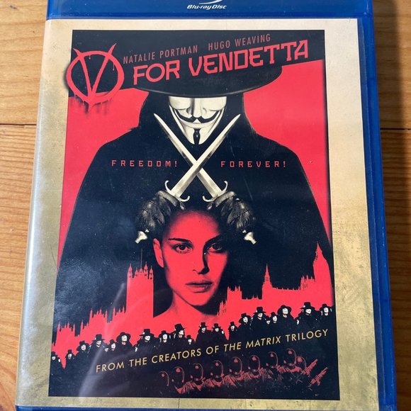 V For Vendetta (Blu-ray, 2006) Natalie Portman Hugo Weaving - Picture 1 of 2